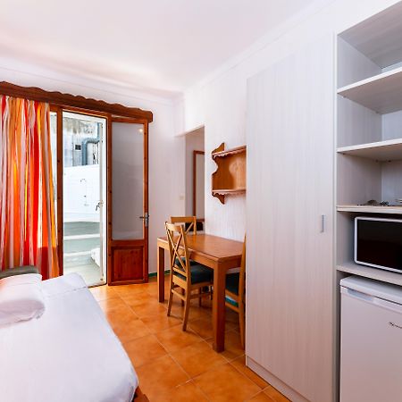 Hostal Residencia San Francisco Puerto Colom Kültér fotó